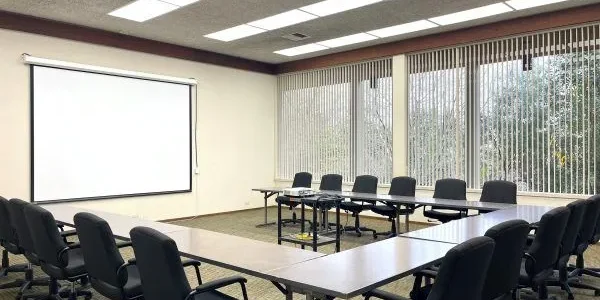 C shaped setup with a projector