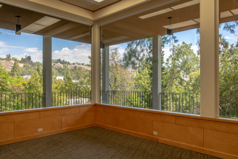 full-size windows with scenic views