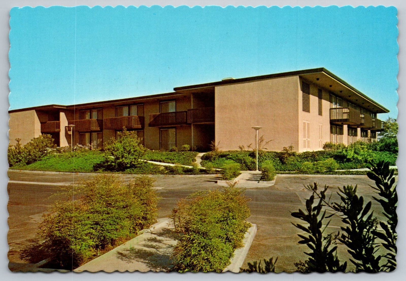 Kellogg West Continuing Education Center postcard from 1971